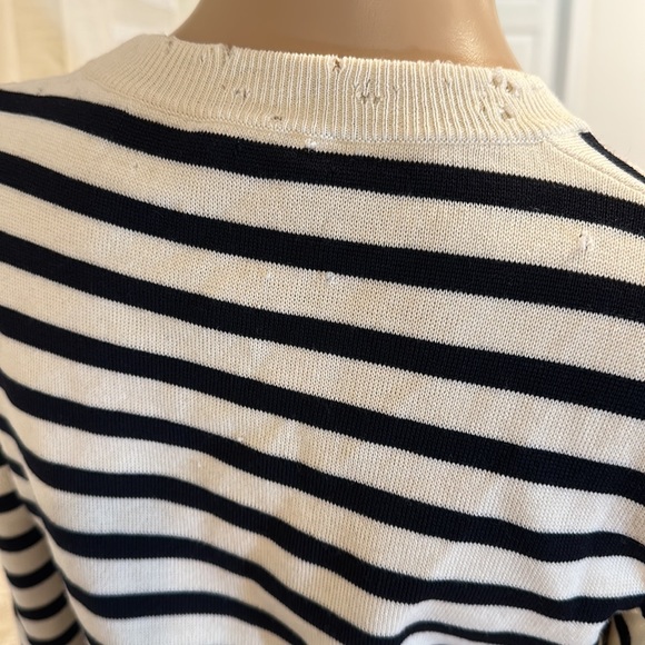 Alexander McQueen Striped Chain Cold-Shoulder Sweater - Picture 12 of 14